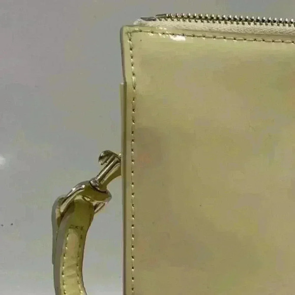 ❤️❤️LUXURY Authentic Dooney & Bourke Womens Ivory Crossbody Bag - Picture 6 of 7